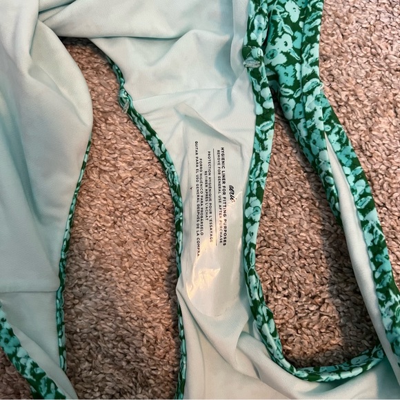 Aerie wide strap plunge bikini green floral - Picture 11 of 11